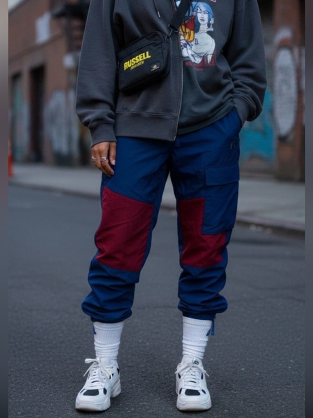 Russell sweat pants track pants zippers pockets size XXL 18 Boys Navy, Burgundy